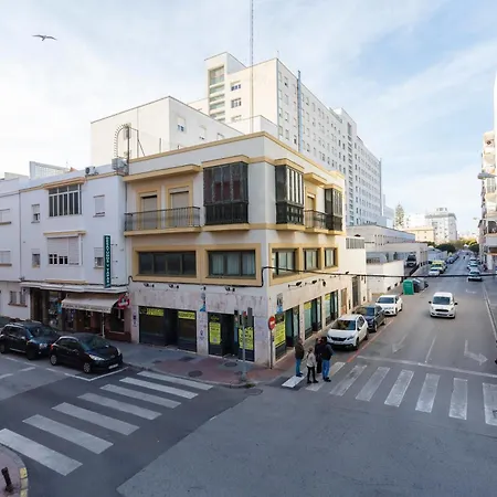 Apartment Puerta Del Mar Family By Cadiz4rentals *